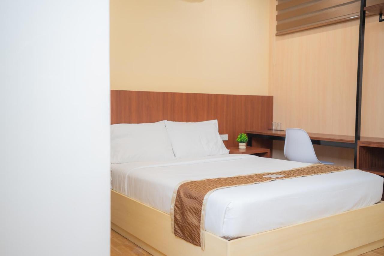 Sundaze Dormitel Hotel Naga  Bagian luar foto