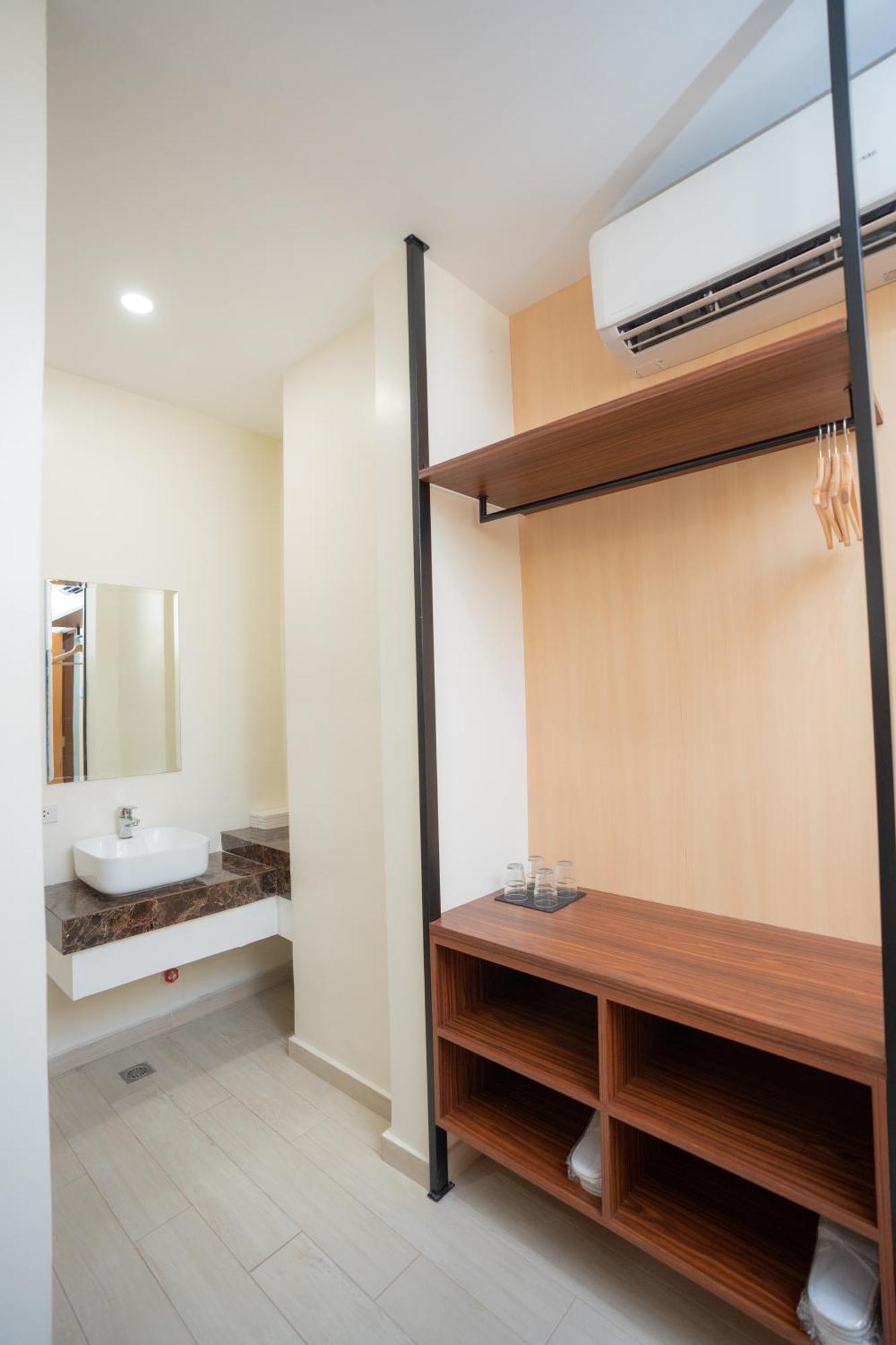 Sundaze Dormitel Hotel Naga  Bagian luar foto